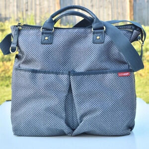 Skip hop tote bag